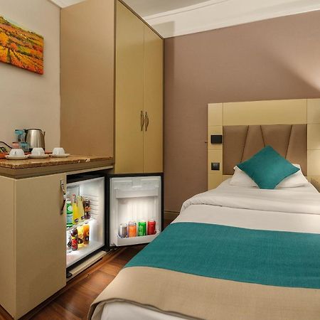 Hotel Bossuite Kadikoy Istanbul Exterior photo