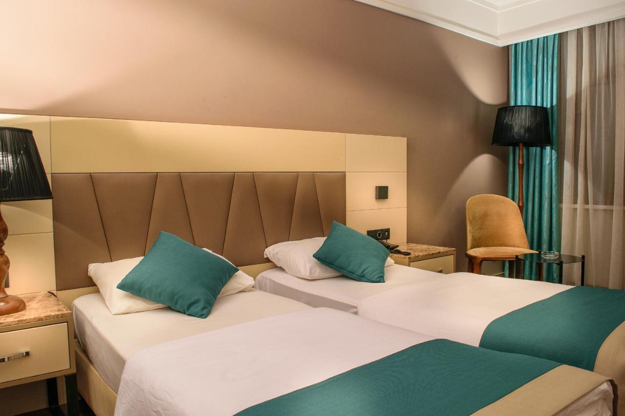 Hotel Bossuite Kadikoy Istanbul Exterior photo
